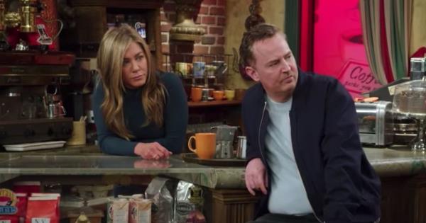 Jennifer Aniston and Matthew Perry on the Friends Reunion